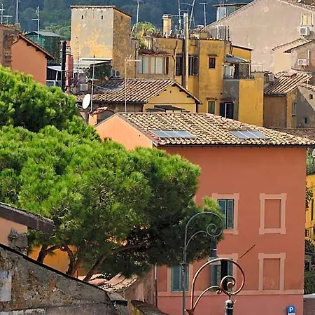 Livia - Trastevere فندق مبيت وإفطار