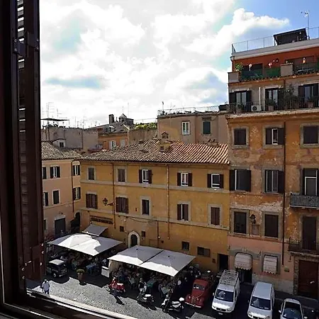 Bed & Breakfast Livia - Trastevere 4*