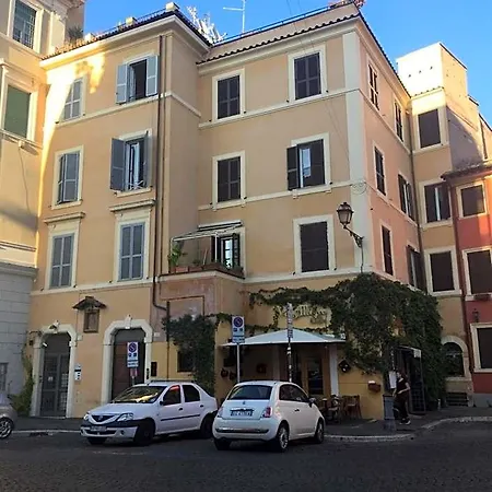 Livia - Trastevere 4* Roma