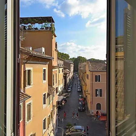 Livia - Trastevere Bed & Breakfast