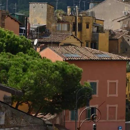 Livia - Trastevere فندق مبيت وإفطار