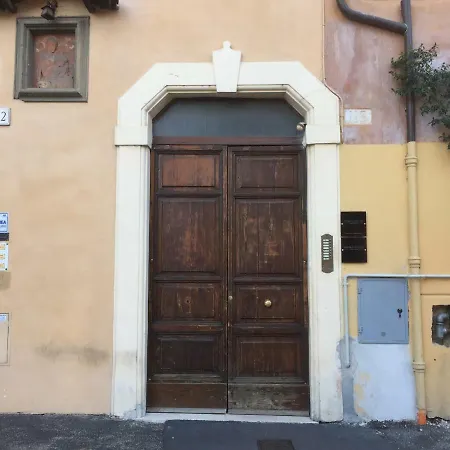 Alojamento de Acomodação e Pequeno-almoço Livia - Trastevere Roma